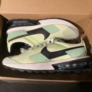 Size 8.5 Women’s -Nike Air Max Pre-Day Green